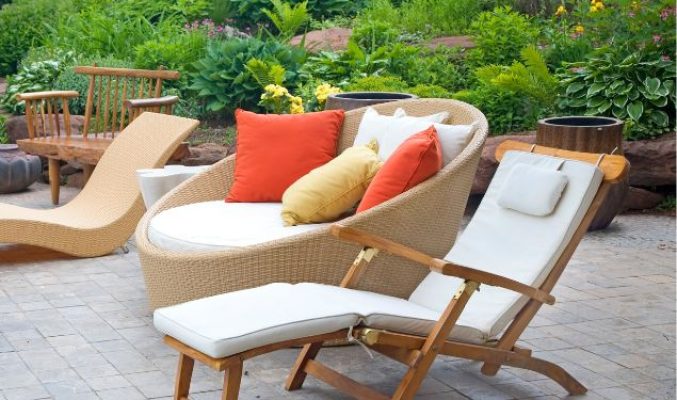 Garden Loungers & Daybeds